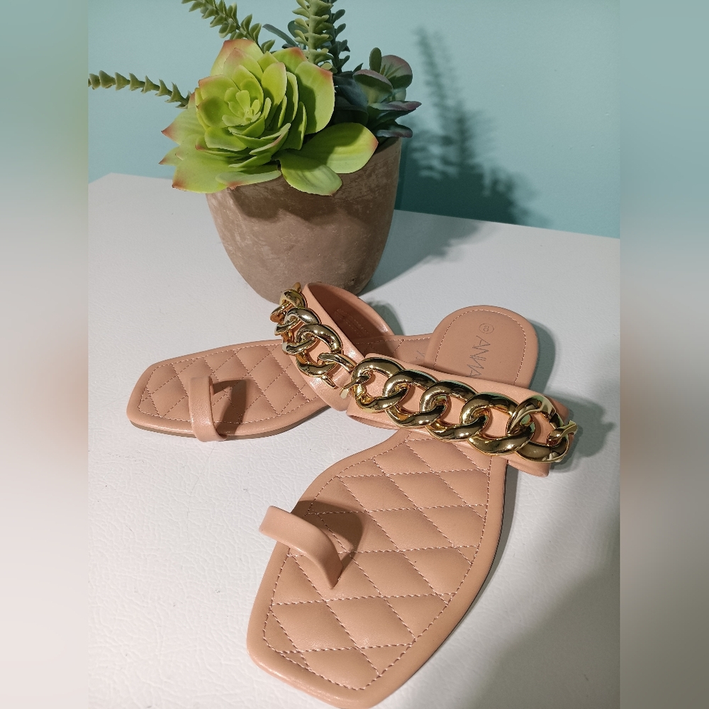 Anna Beige Sandals with Gold Chain Accent